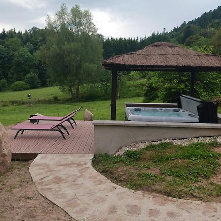Les Accacias Bed and Breakfast Moyenmoutier Εξωτερικό φωτογραφία
