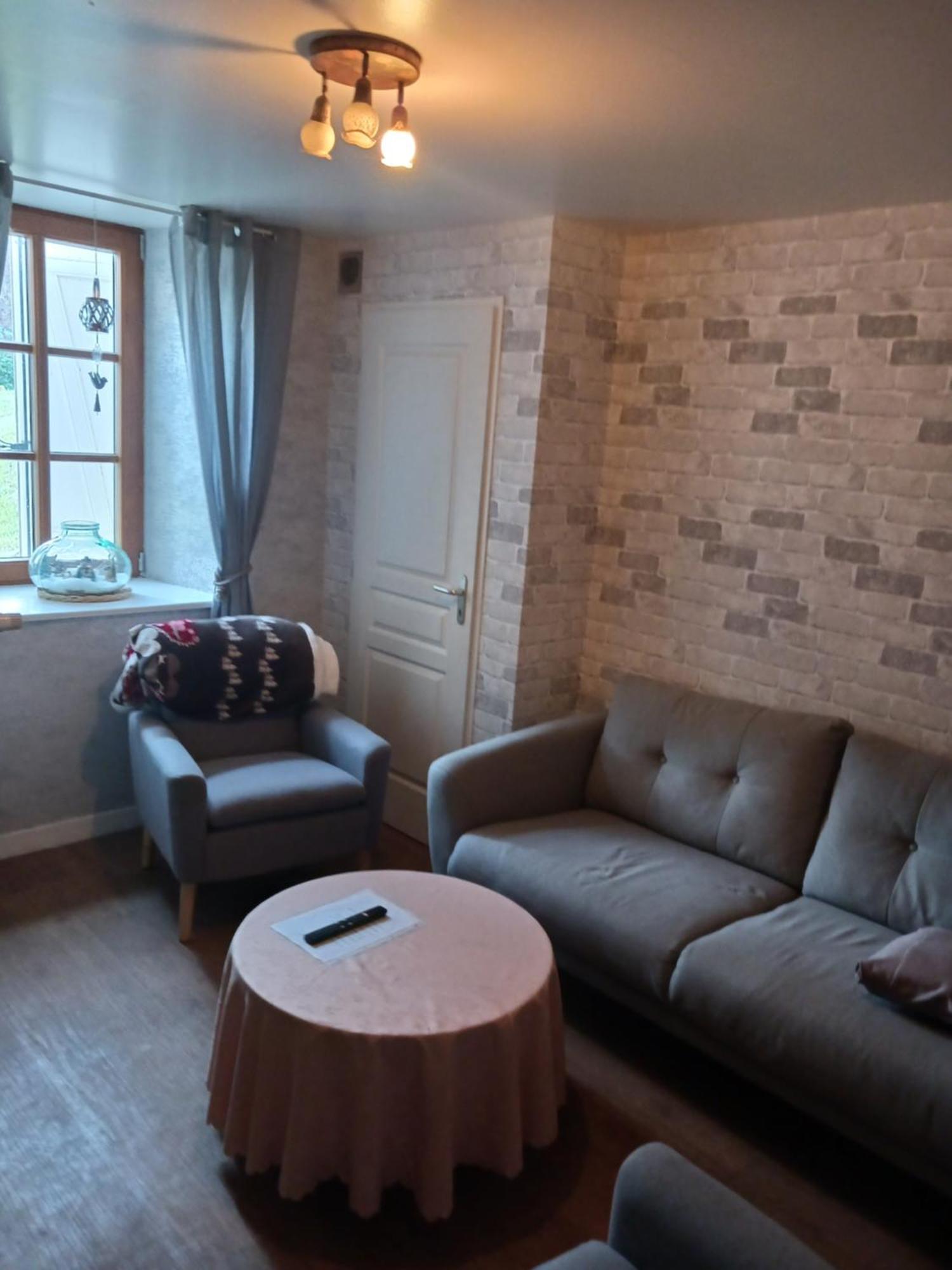 Les Accacias Bed and Breakfast Moyenmoutier Εξωτερικό φωτογραφία